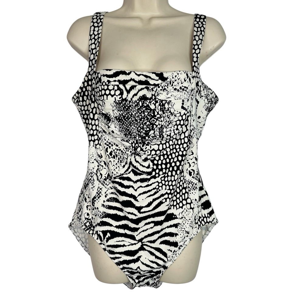 Calvin Klein One Piece Swimsuit 12 Black White Animal Print Ruched Built In Bra